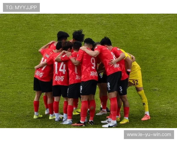 广州队成功保级,力挽狂澜逆袭惊艳赛季 广州队成功保级,力挽狂澜逆袭惊艳赛季